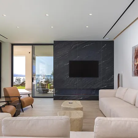 Omoi Villa- Where Time Dissolves In Blue By Etouri Villa